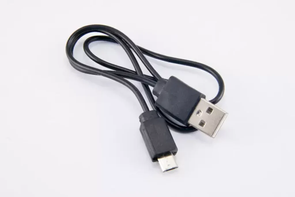 Cabo com saída usb