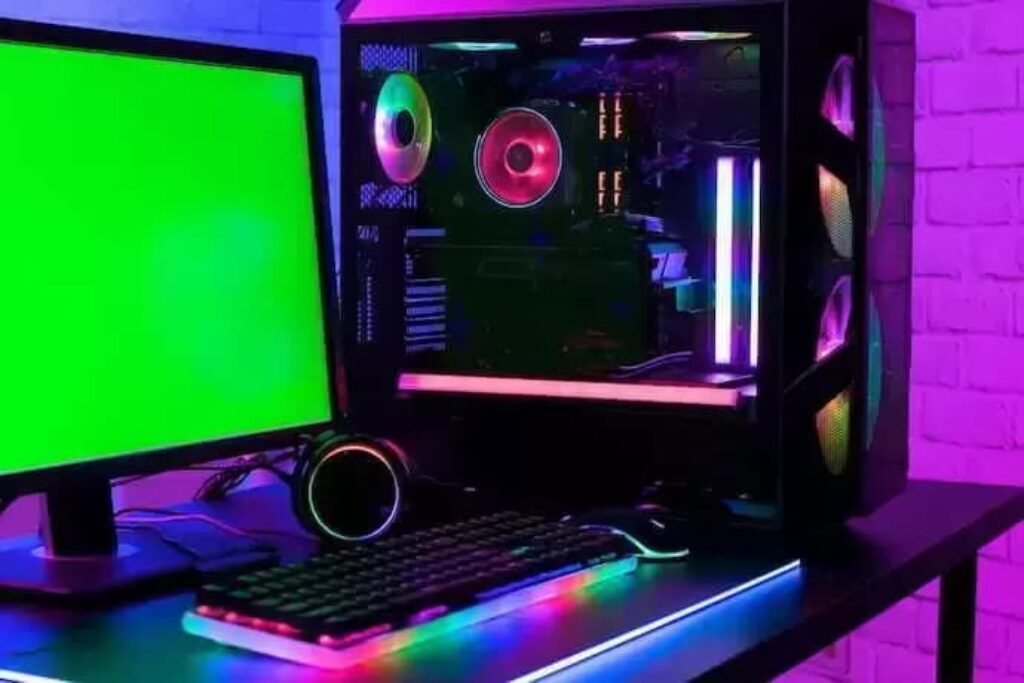 gabinete gamer em um set up gamer com luzes rgb